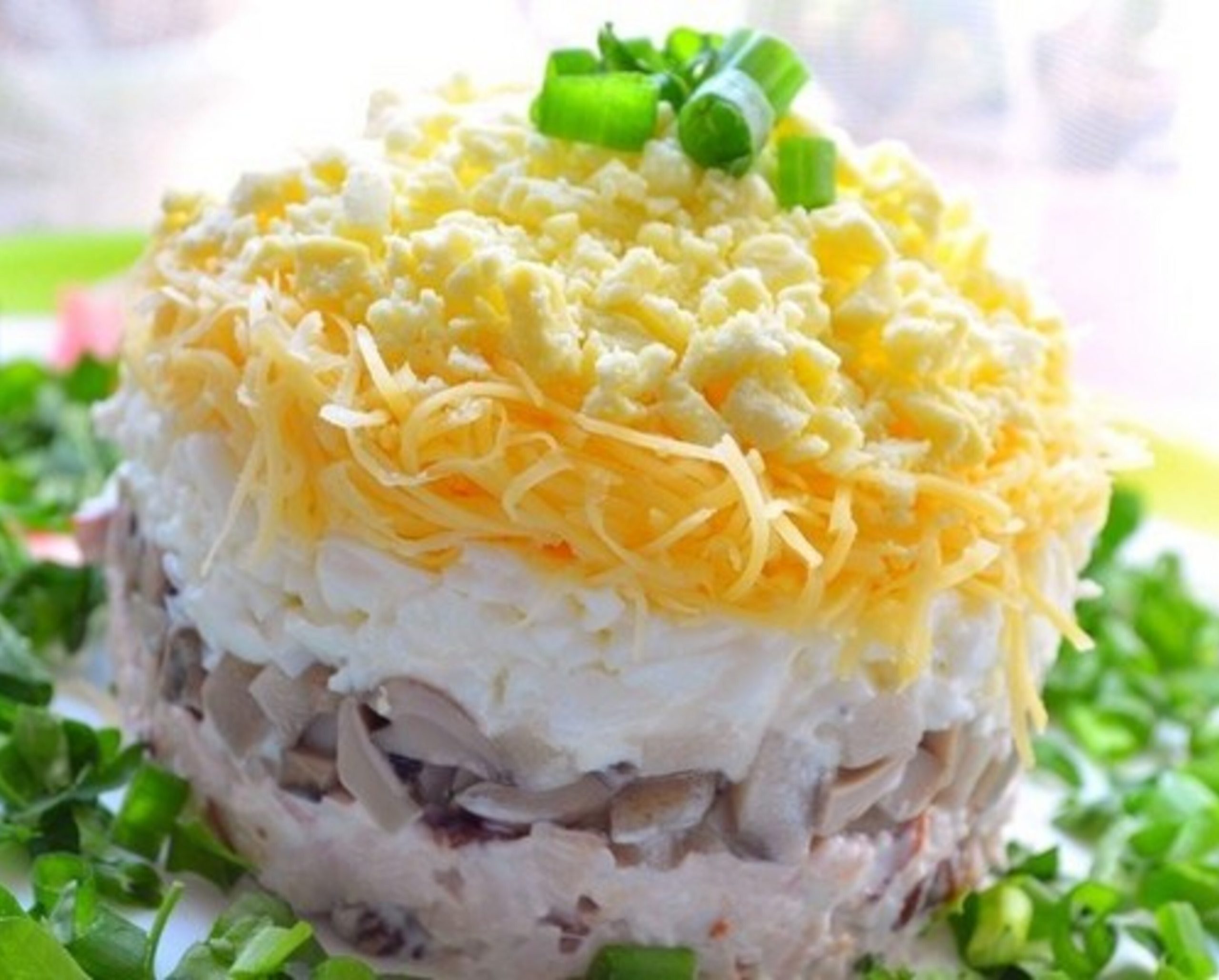 салат с курицей и грибами