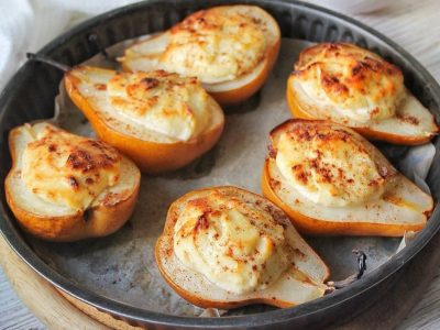 Запеченные груши с творогом